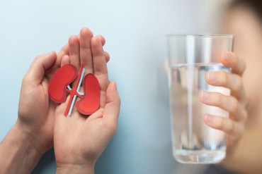 Gambar artikel Kenapa Minum Air Putih Itu Penting untuk Ginjal?